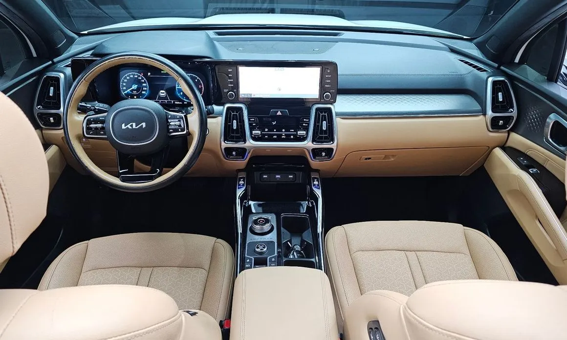 Kia Sorento — фото 7