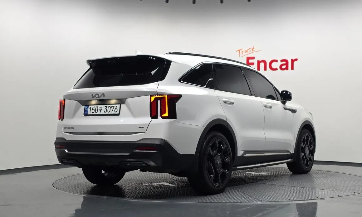 Kia Sorento — фото 9