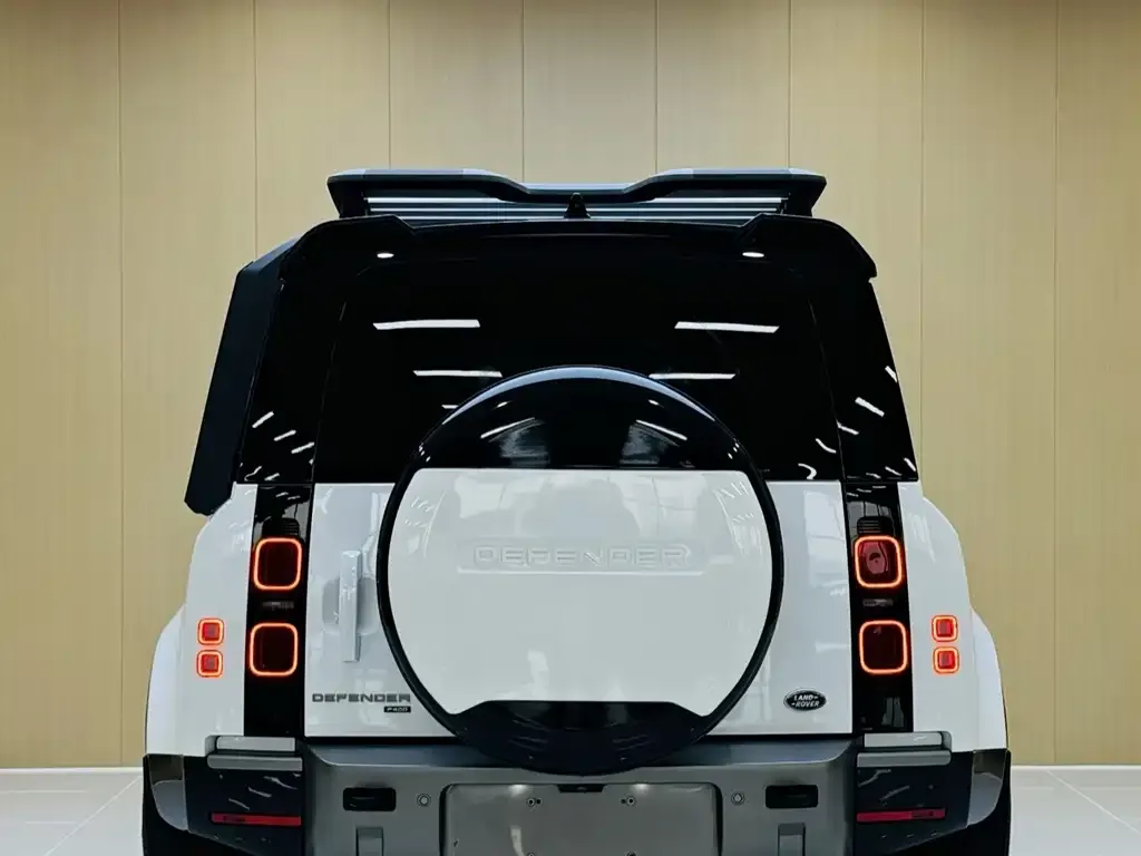 Land Rover Defender — фото 2