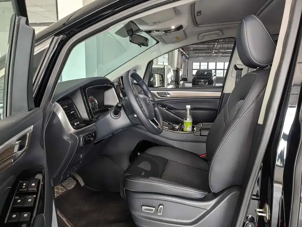 GAC Motor Trumpchi M8 — фото 4
