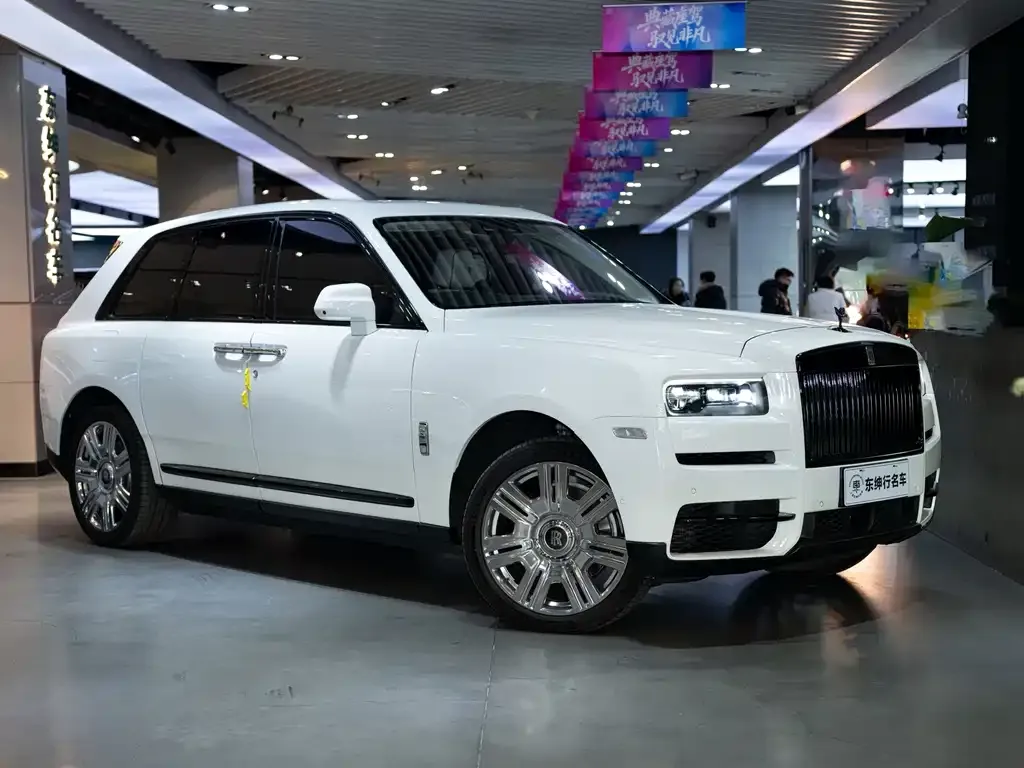 Rolls-Royce Cullinan — фото 7