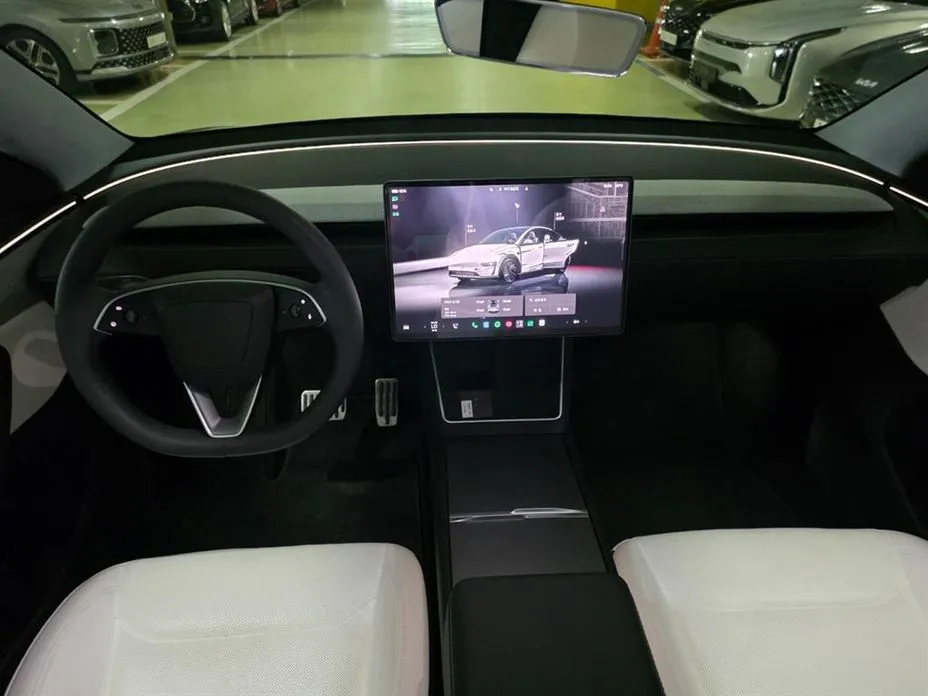 Tesla Model Y — фото 2
