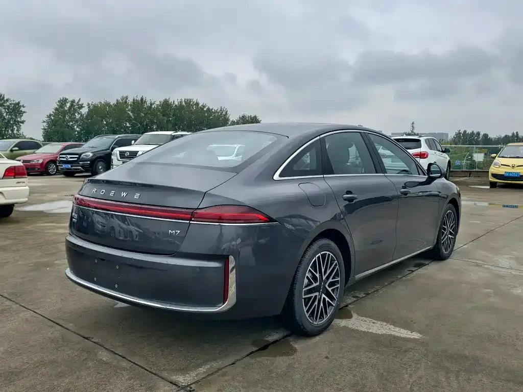 Roewe M7 DMH — фото 10