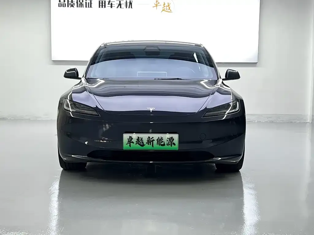 Tesla Model 3 — фото 4