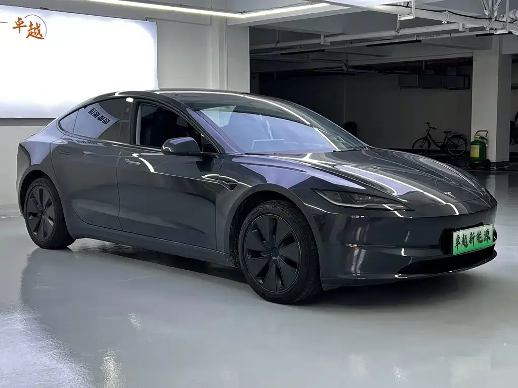 Tesla Model 3 — фото 2