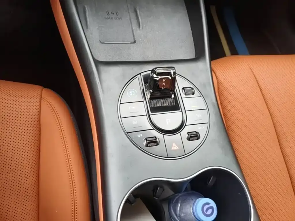 BYD Seal — фото 7