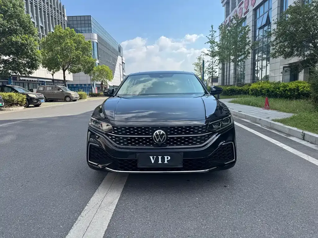 Volkswagen Passat — фото 7