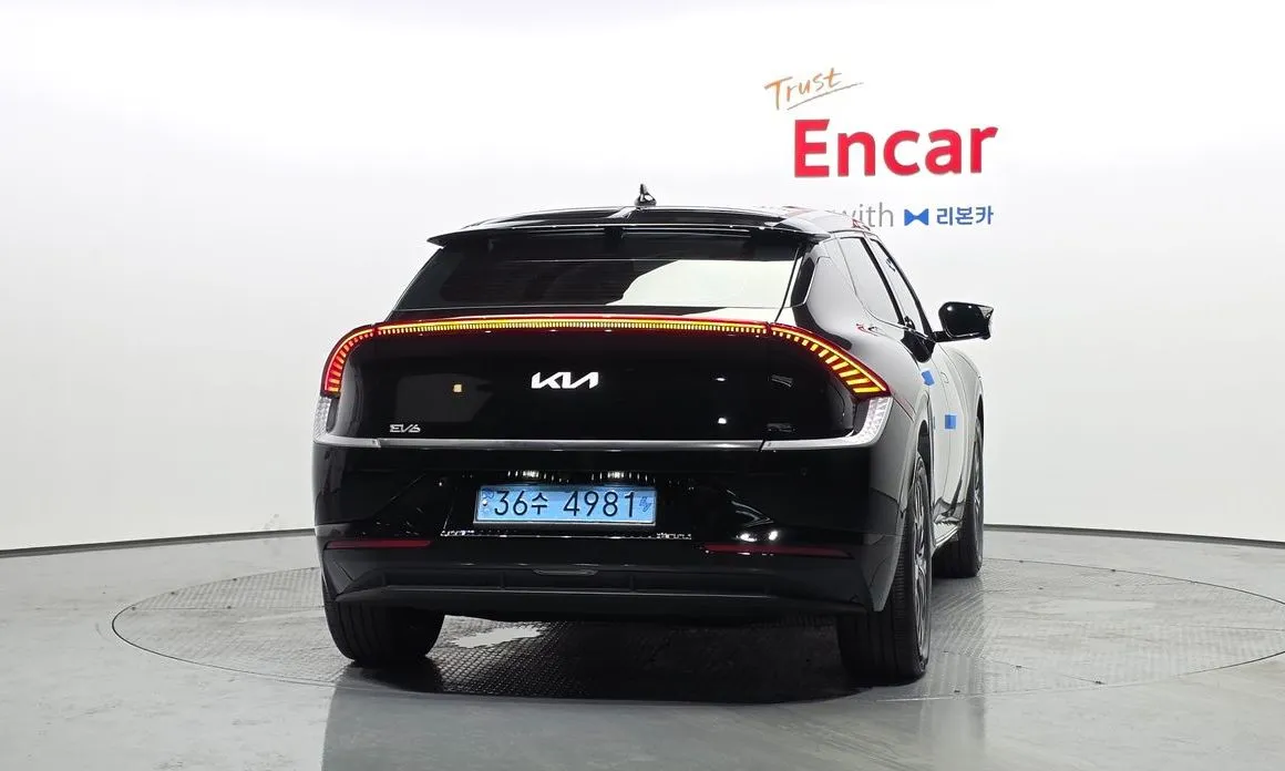 Kia EV6 — фото 6