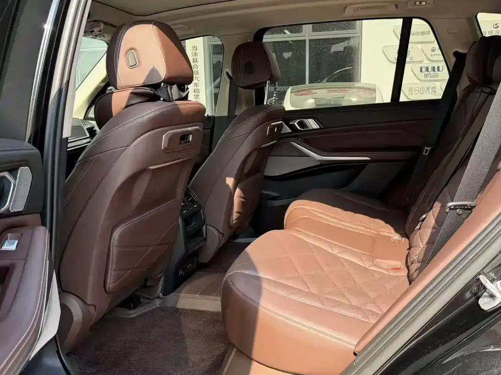BMW X5 — фото 5
