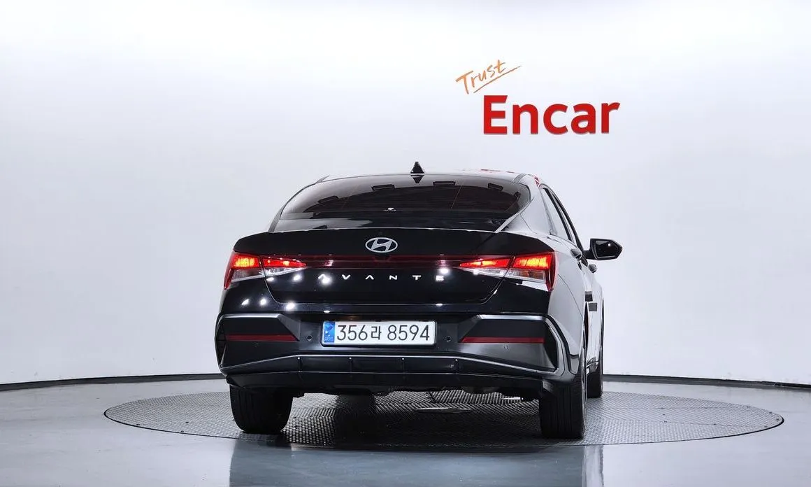 Hyundai AVANTE — фото 2