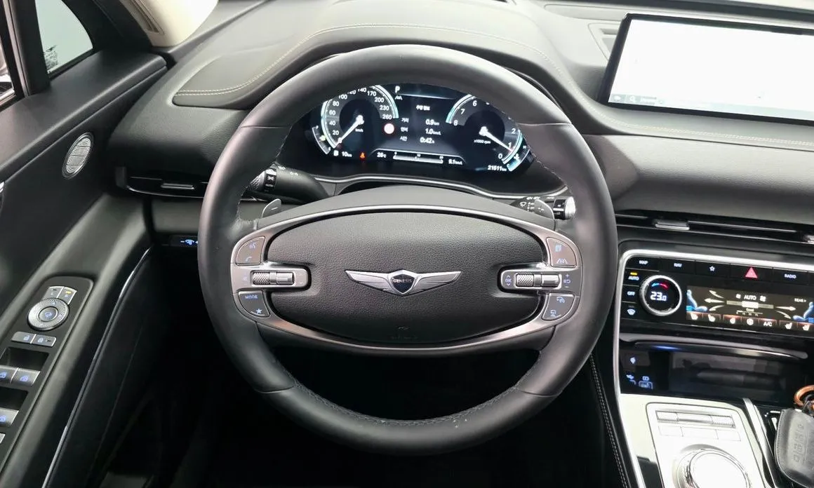 Genesis GV80 — фото 10