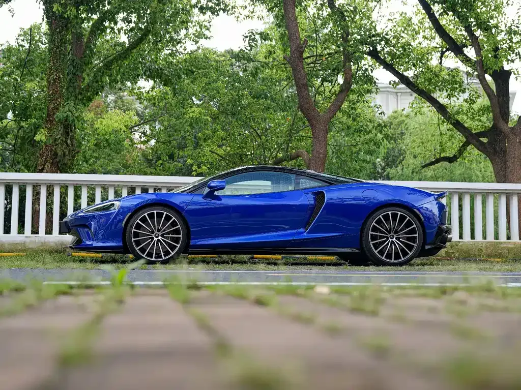 McLaren GT — фото 8
