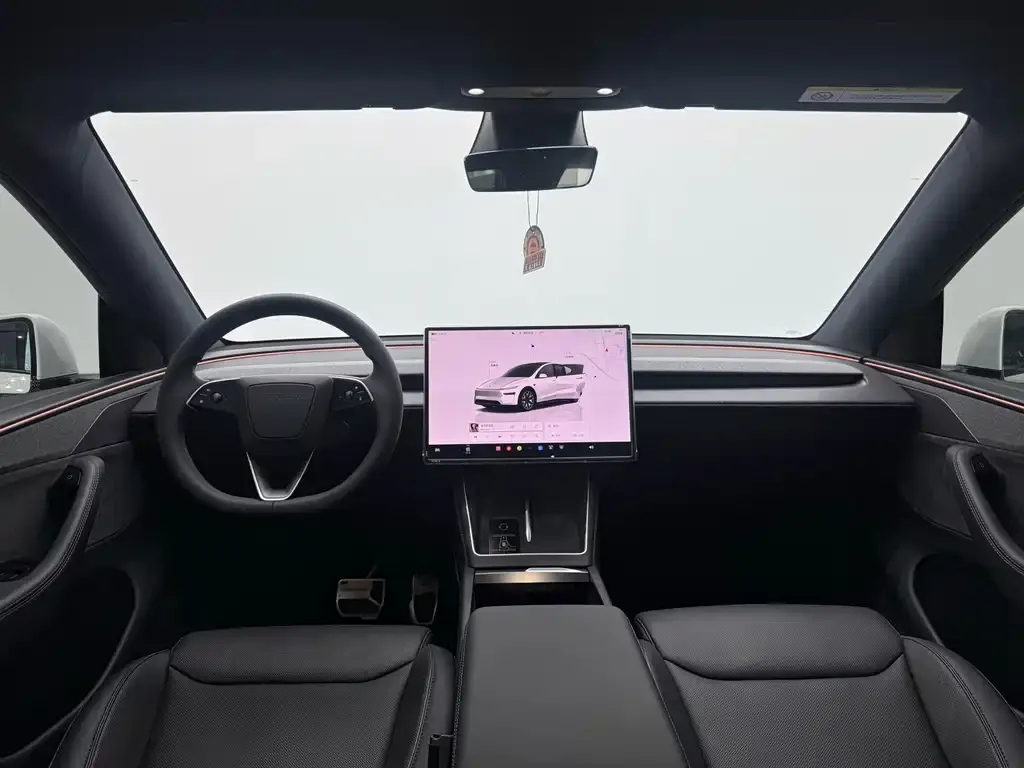 Tesla Model Y L — фото 3