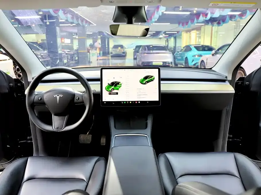 Tesla Model Y — фото 4