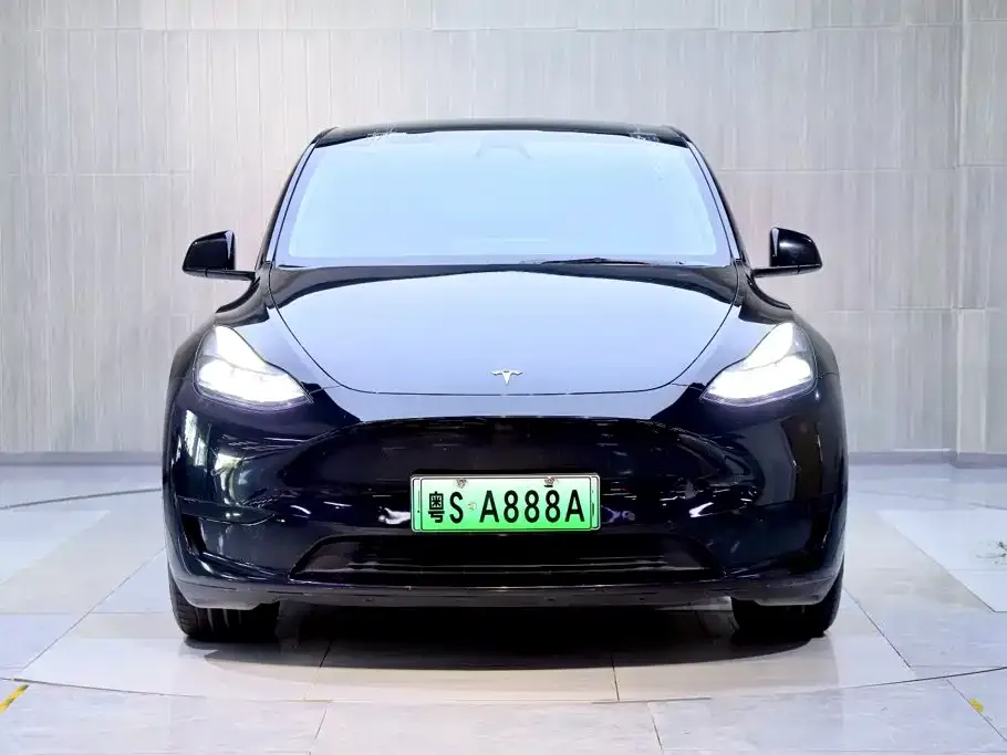 Tesla Model Y — фото 7