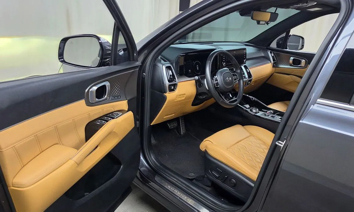 Kia Sorento — фото 9