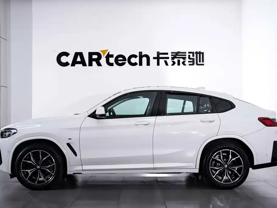 BMW X4 — фото 4