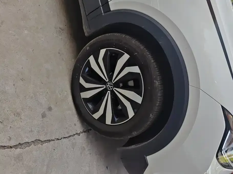 Volkswagen Tharu — фото 4
