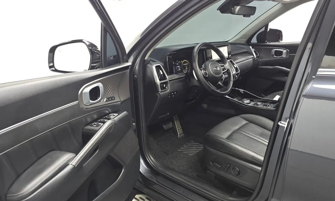 Kia Sorento — фото 8