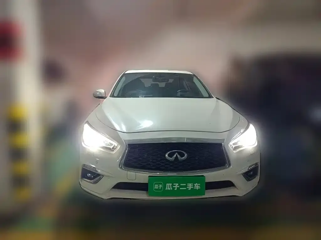 Infiniti Q50L — фото 4