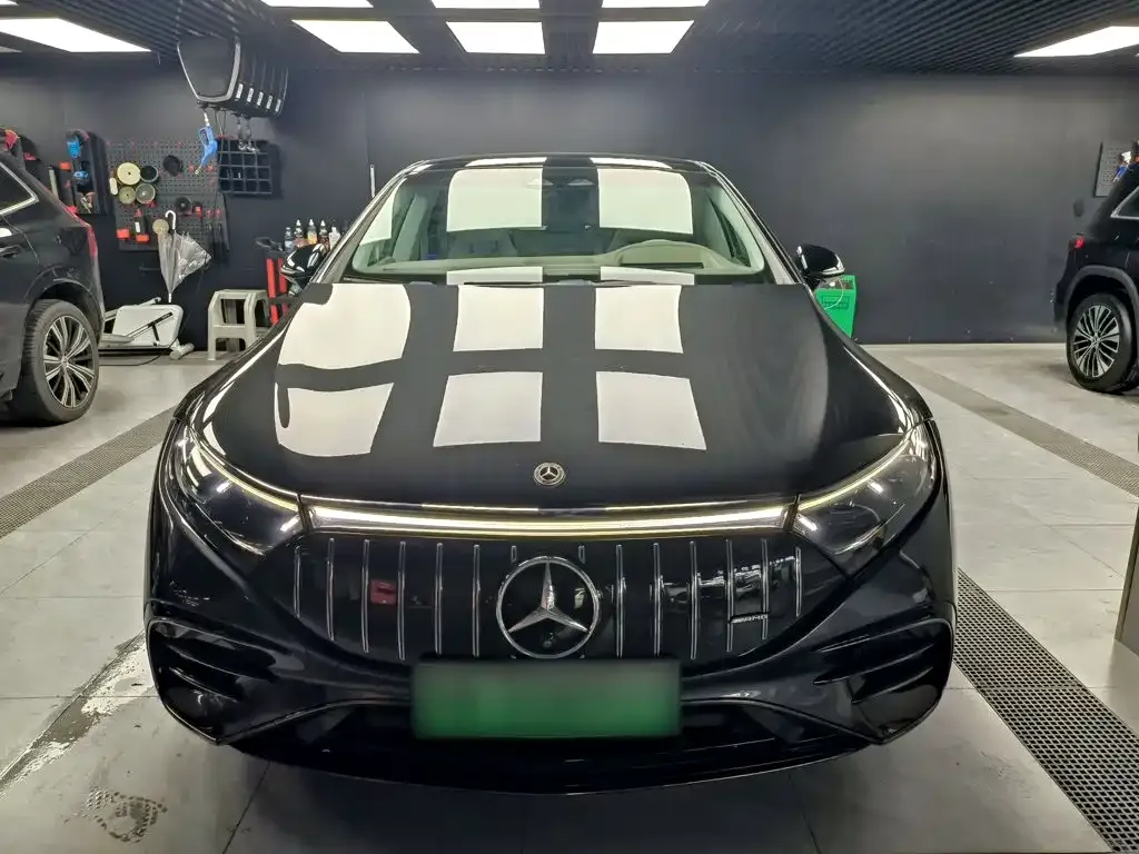 Mercedes-Benz EQS AMG — фото 2