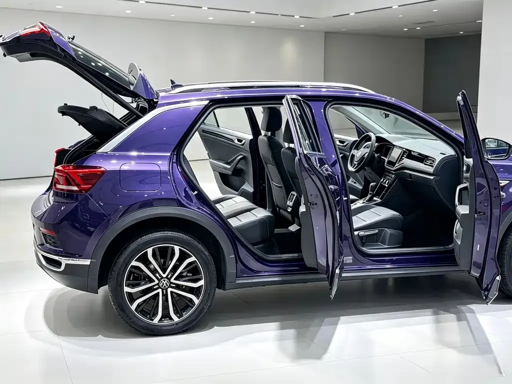 Volkswagen T-Roc — фото 8