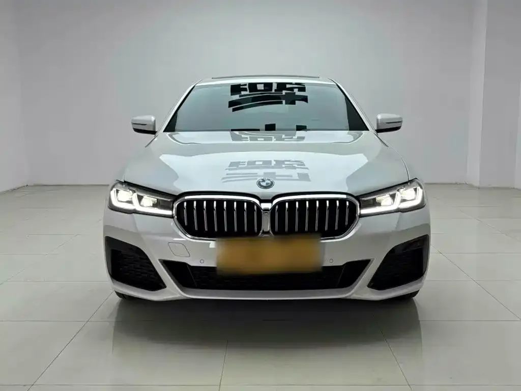 BMW 5 Series — фото 4
