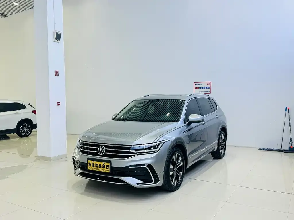 Volkswagen Tiguan L — фото 2
