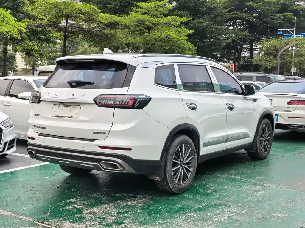 Chery Tiggo 8 PLUS — фото 10