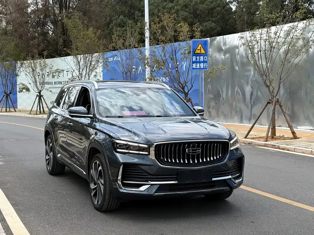 Geely Xingyue L — фото 8
