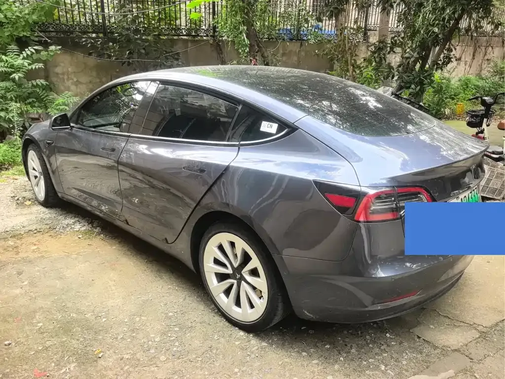 Tesla Model 3 — фото 5