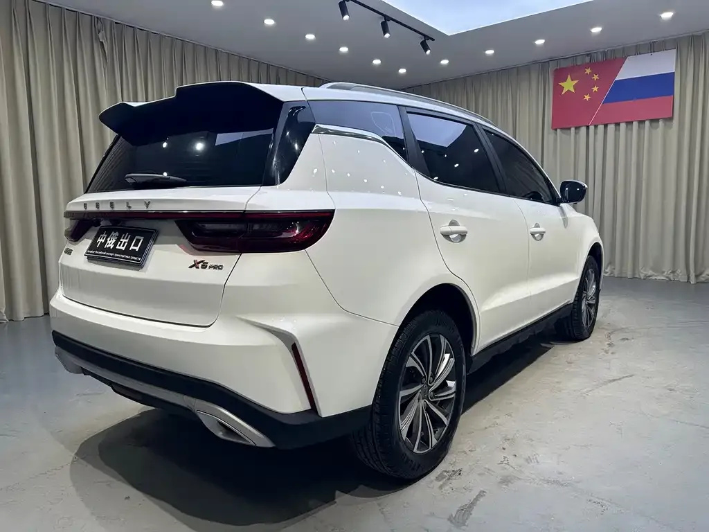 Geely Vision X6 — фото 8