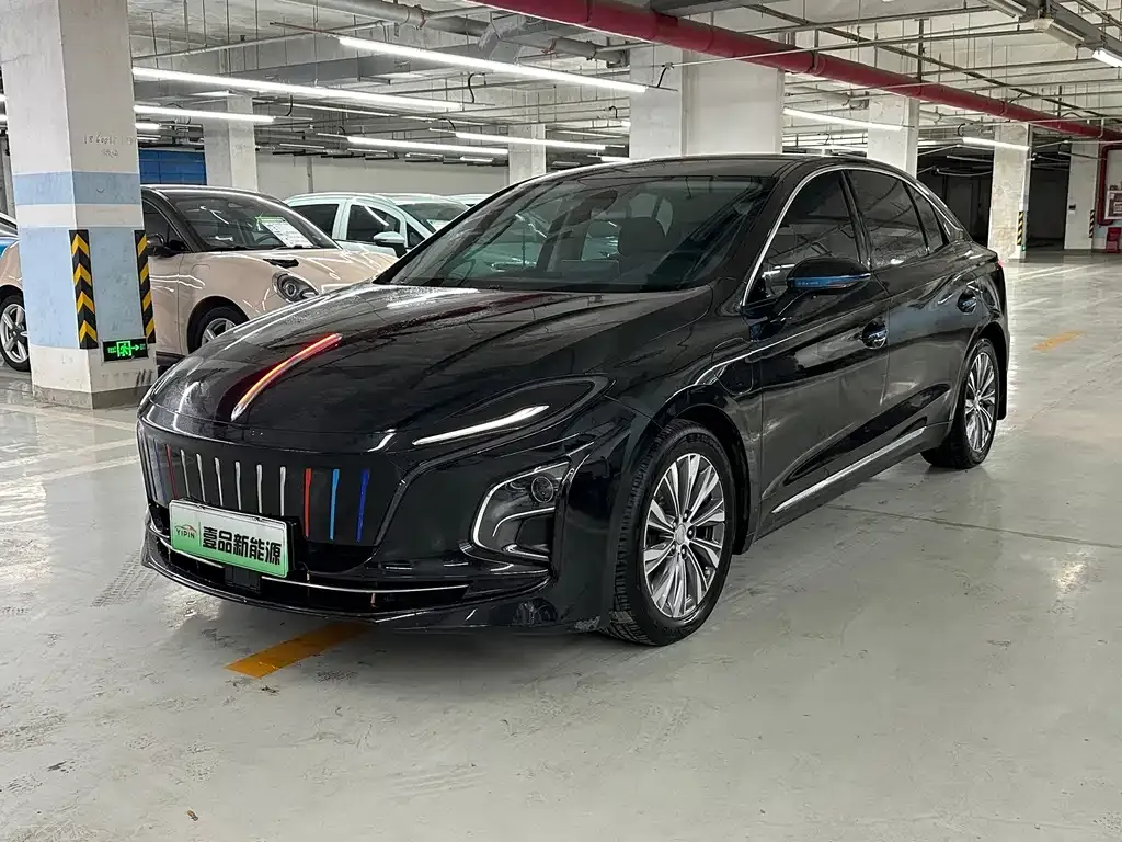 Hongqi E-QM5 — фото 1