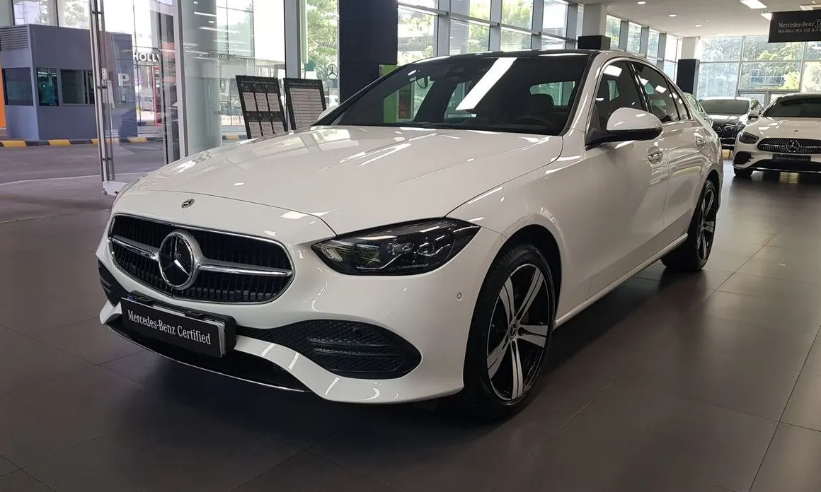 Mercedes-Benz C-Class — фото 1