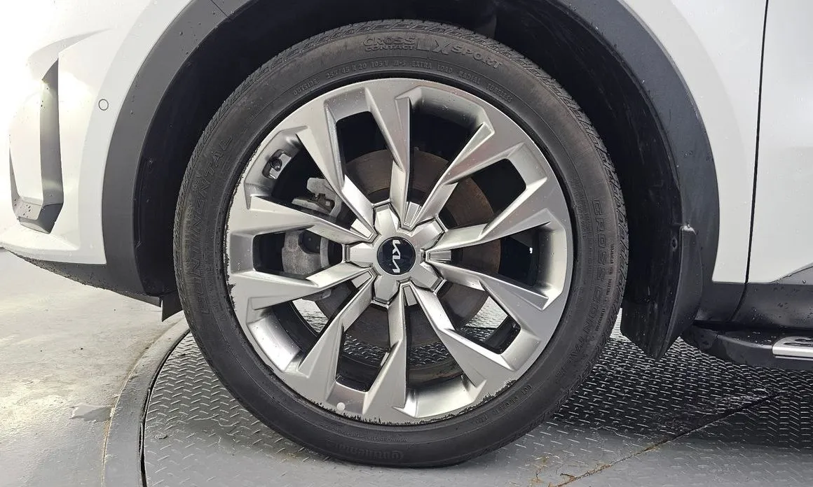 Kia Sorento — фото 4