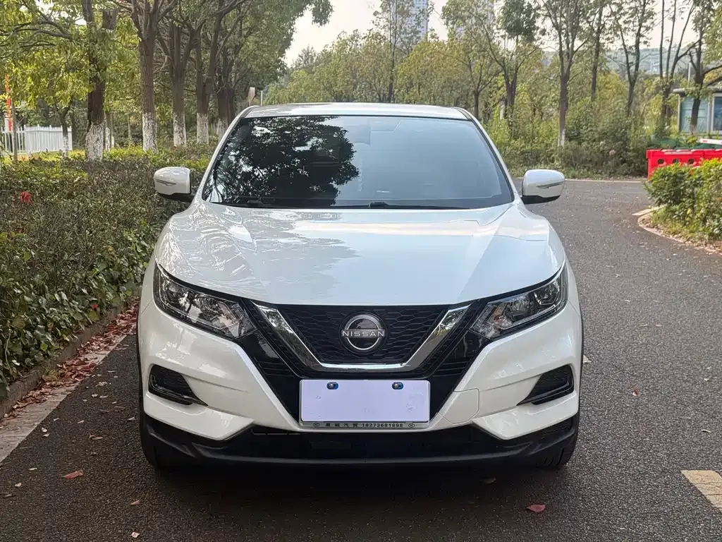 Nissan Qashqai — фото 5