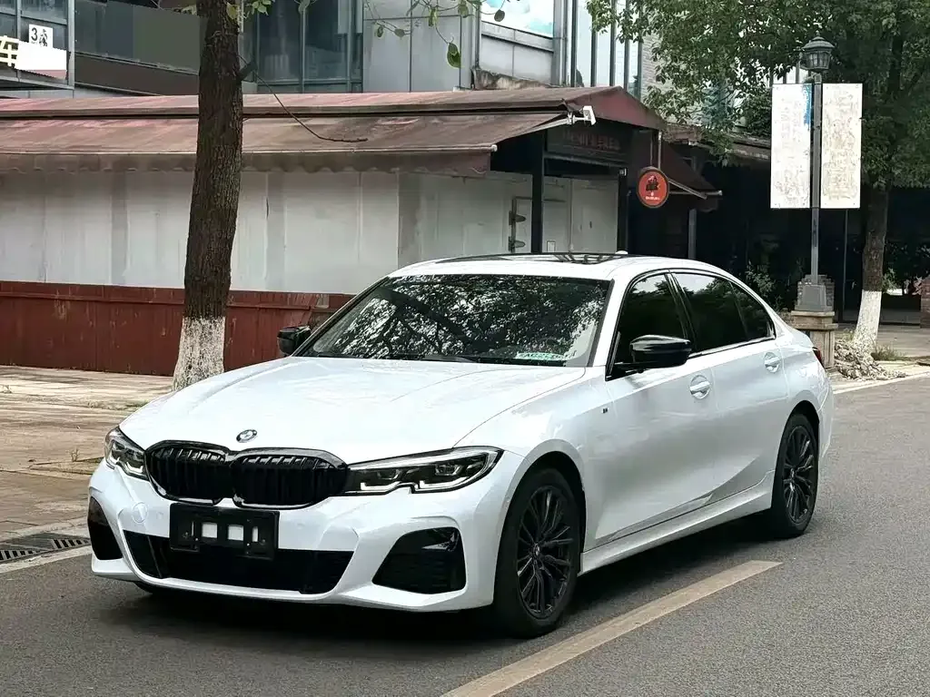BMW 3 Series — фото 1