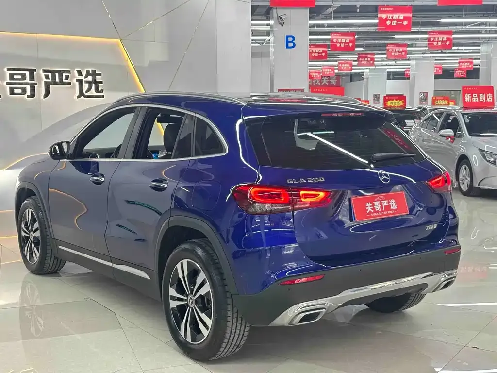 Mercedes-Benz GLA — фото 9
