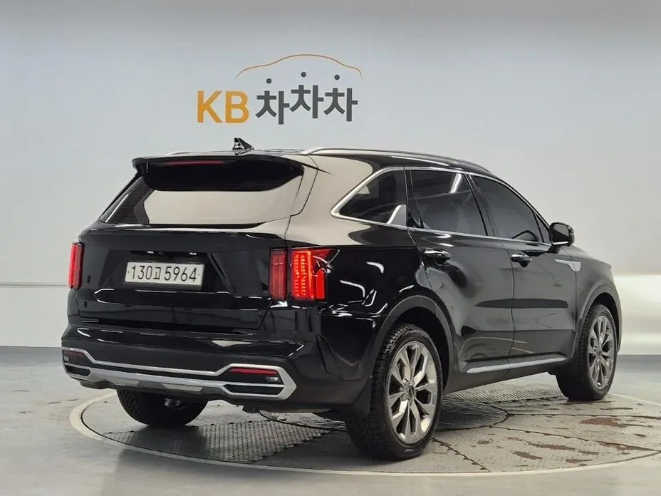 Kia Sorento — фото 3