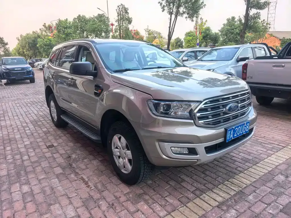 Ford Everest — фото 10