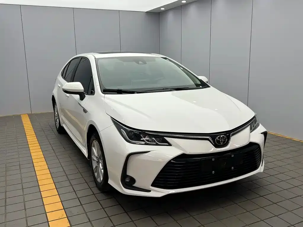 Toyota Corolla — фото 2