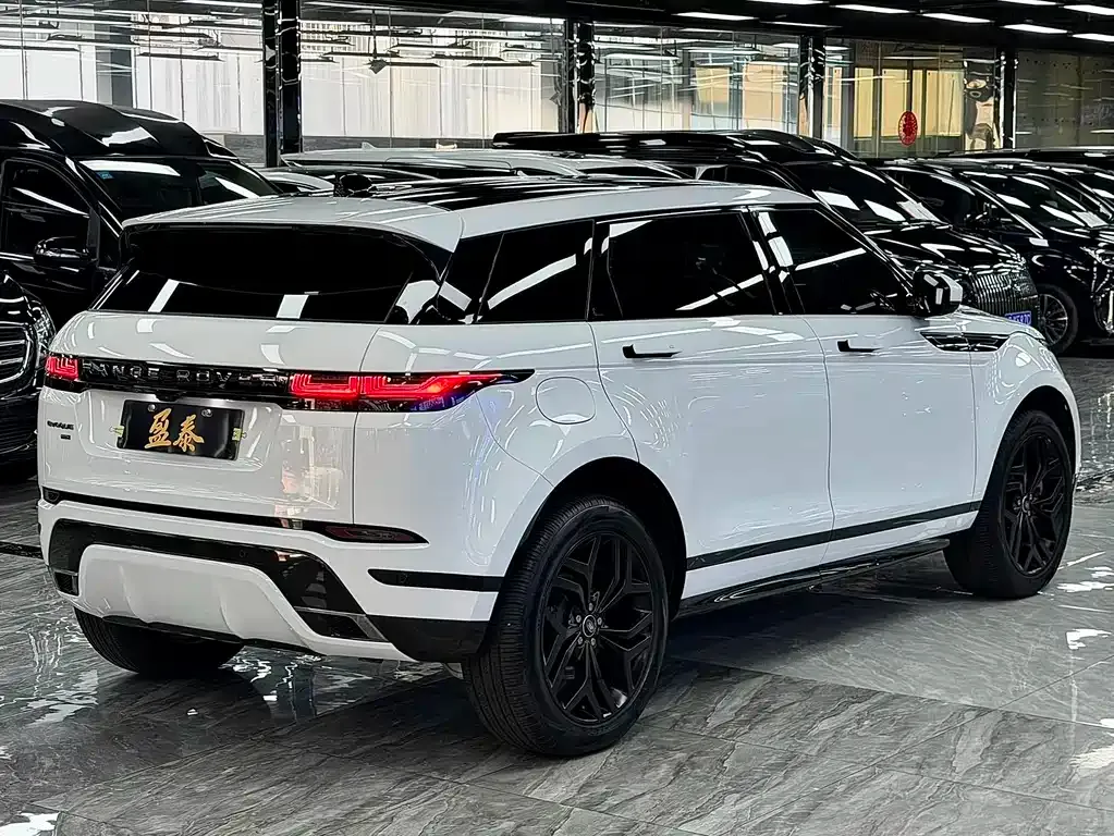 Land Rover Evoque PHEV — фото 8