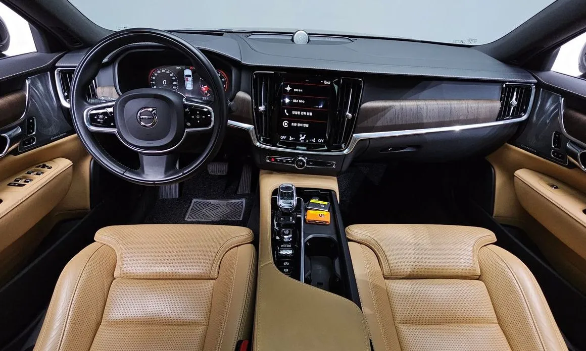 Volvo S90 — фото 9