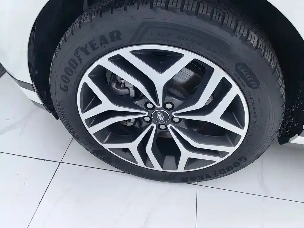 Land Rover Evoque — фото 6