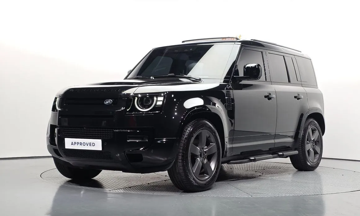 Land Rover Defender — фото 1