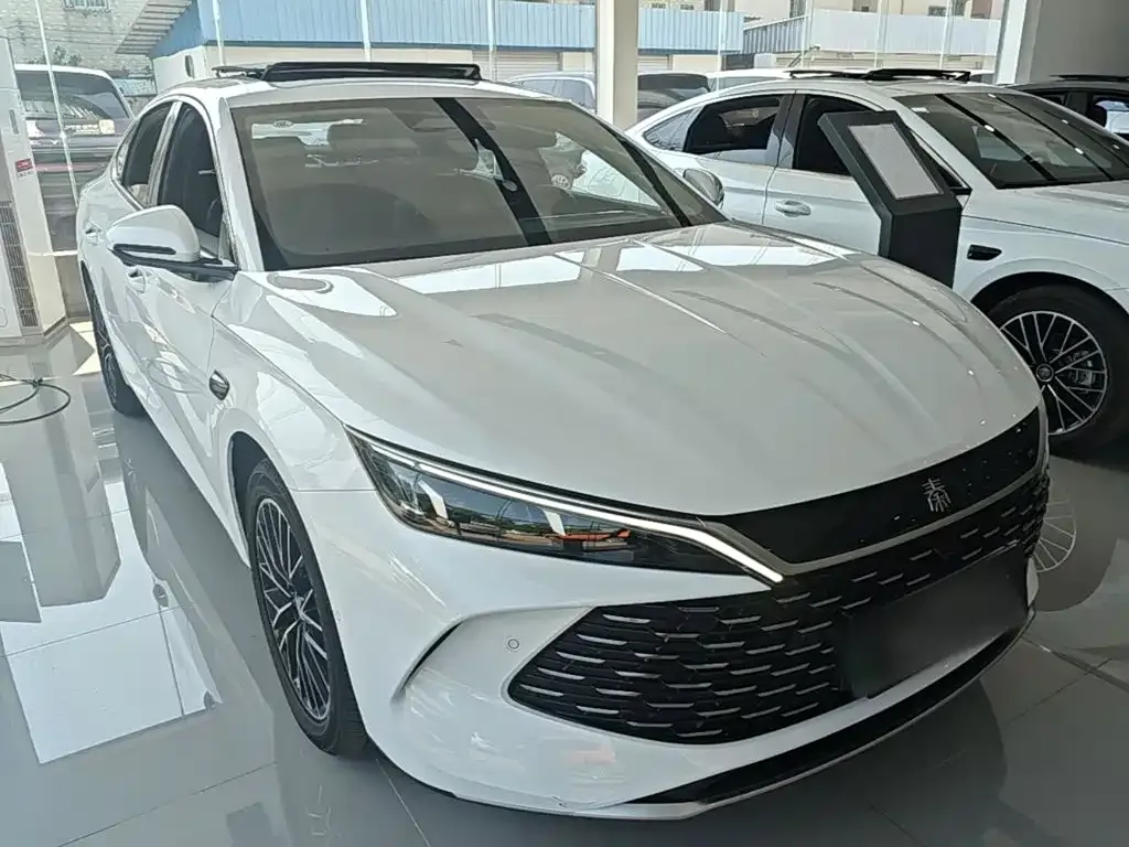 BYD Qin L — фото 8