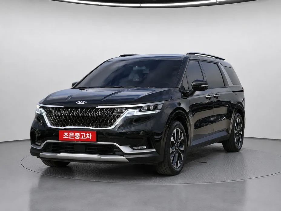 Kia Carnival — фото 1