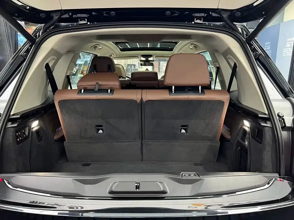 BMW X7 — фото 9