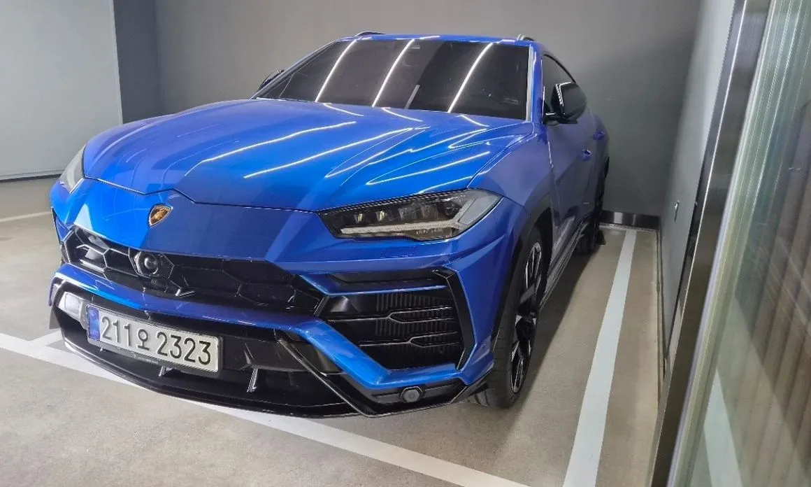 Lamborghini Urus — фото 1