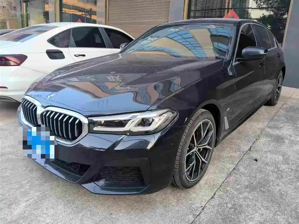 BMW 5 Series — фото 6